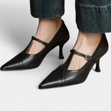 Zulema Tacones T-Bar Elegantes con Acabado Liso