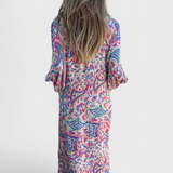 Carmina Vestido Maxi Bohemio con Escote en V y Estampado Abstracto