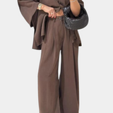 Eli Conjunto Oversize de Top con Cuello en V y Pantalón Recto