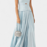 Clara Vestido Midi Plisado con Hombros Descubiertos