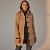 Daniela - Abrigo clásico