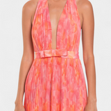 Prisca Vestido Maxi Plisado con Espalda Abierta y Cuello Halter